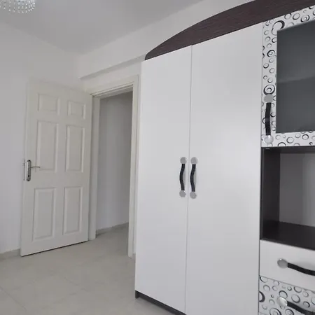 Sleeps 7 With Pool Air Con And Wifi Vila