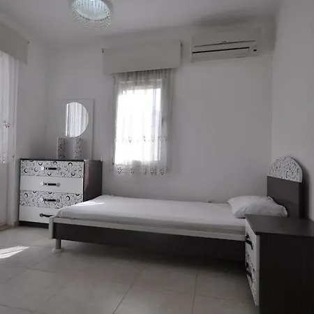 Vila Sleeps 7 With Pool Air Con And Wifi Gundogan (Bodrum)